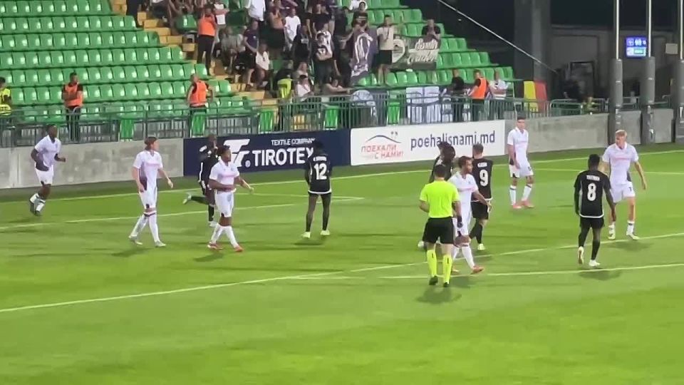   , 1:1