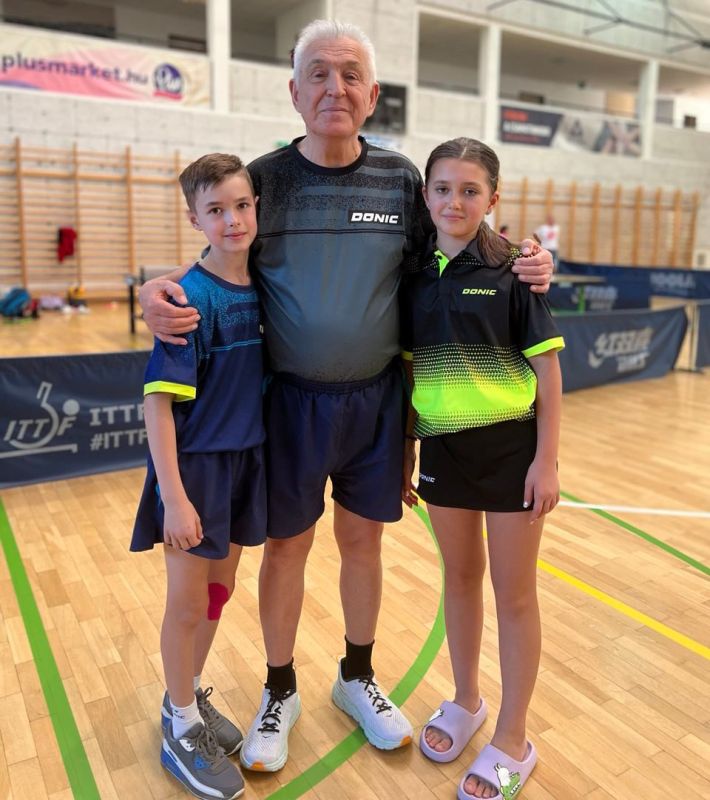 Валерий Савельевич Гросул – наш прославленный тренер по настольному теннису, директор легендарной Дубоссарской школы тенниса, талантливый организатор и просто разносторонне одарённый человек