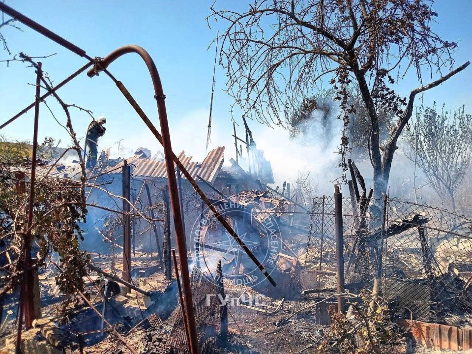 В Незавертайловке сгорел дачный домик