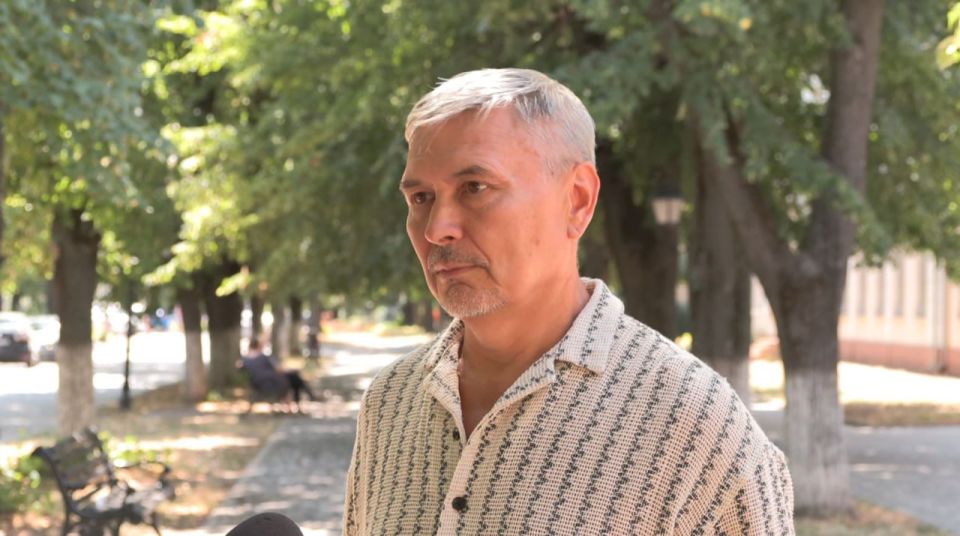 ���� �� ������ �������. ����� ����� �� � ����, ������, ���������. ����� ������ ���������� � ������, ��� ���� � ���������. � ����� ������ ���� � ������ ����� ������ ����� ������������, � ������� �������� �����������...