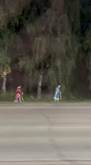     4 ,       