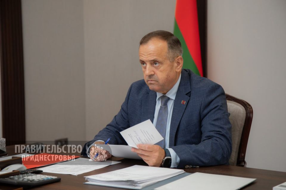 Премьер Александр Розенберг о получении рабочих профессий: