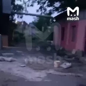            ,      