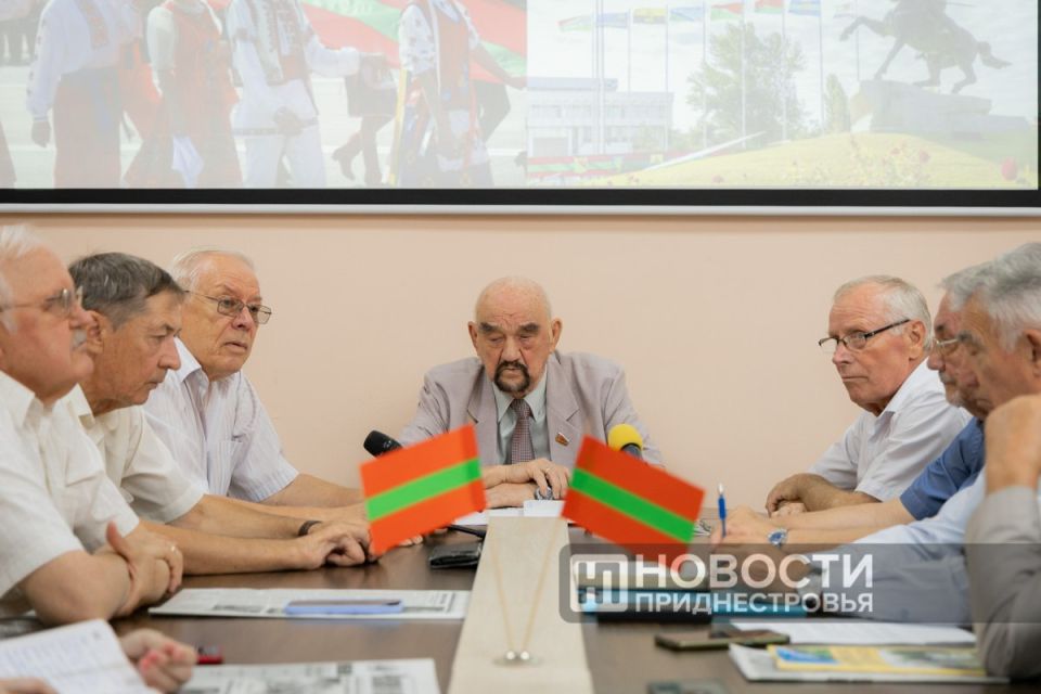 В преддверии 35-летия ПМР редакция газеты «Приднестровье» провела встречу с основателями республики