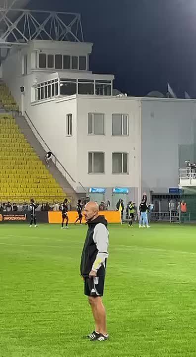   -     1:1