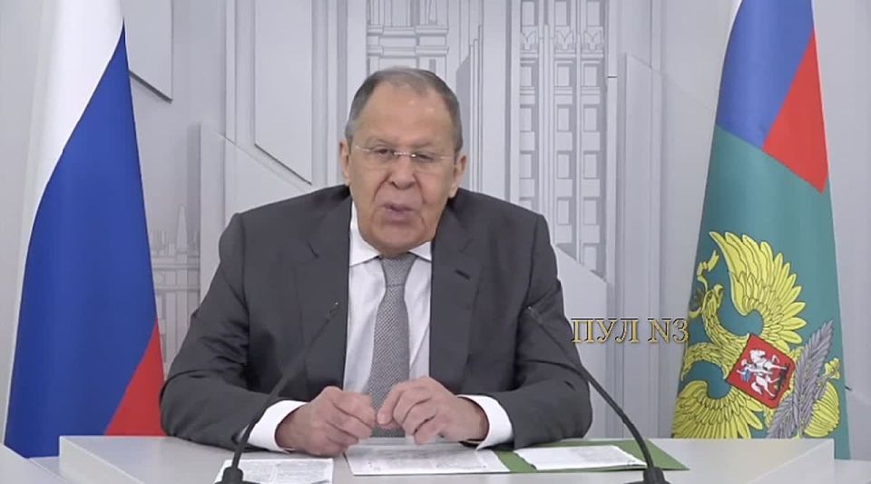 ������ - � ���, ��� ��������� - ������������ ��������� �������, �� ������ �������� ��� ��-����� ������ ��������� ������: