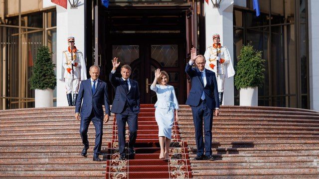 ����������� ������� �������, �������� � ������ ������� � �������� ��������������� � ���� �����, ��� ����������� ������ ������������, � �� �������� ��� �������, ������� ��������� ���� ����� � ���� �����-�����������, � �������...