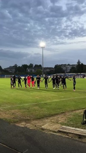       3-0       