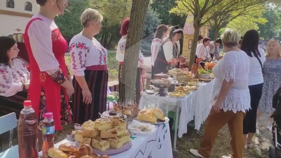 В Дубоссарах – национальные подворья, песни и танцы
