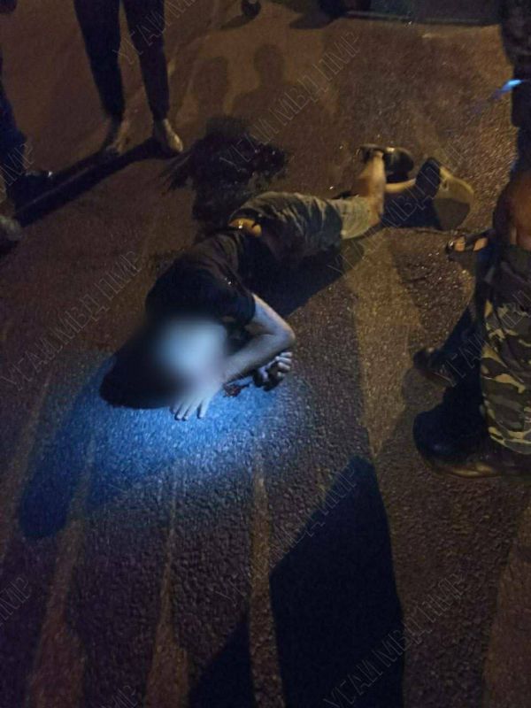 Пьяный пешеход попал под колёса машины возле Дубоссар