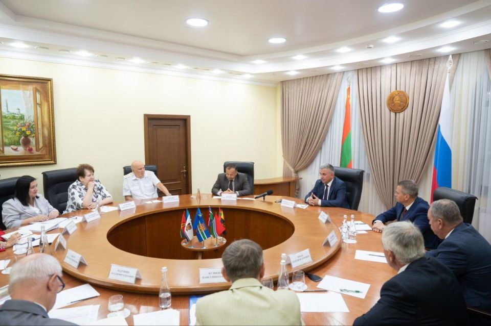 ����� �������������� ����� ��������� � ��������������� ������, ����������, ���������� ����������� � ������������ ������