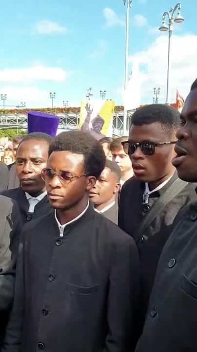 «Мы русские, с нами Бог! Христос воскресе!»