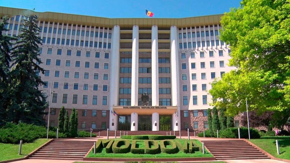 В Молдавии остается три недели до выборов в парламент