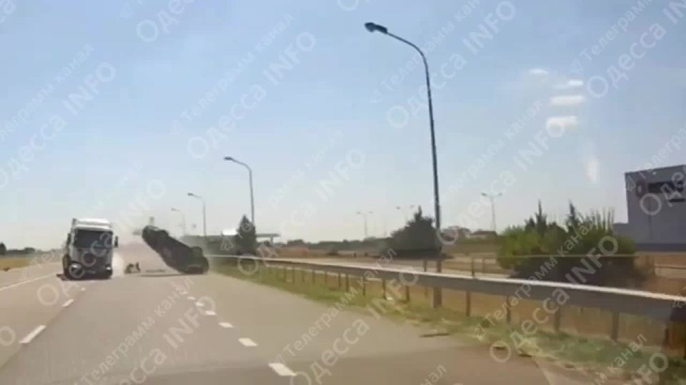 "Пункт назначения" в Одессе: страшный момент ДТП между Клеверным и 2 столба