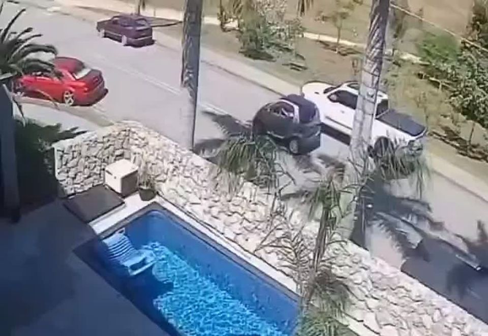      Smart     ,  -    