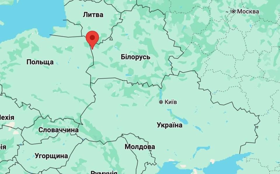 За последние 10 часов несколько видео из Польши показали масштабные военные перемещения к белорусской границе