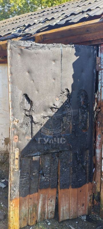 В Дубоссарах на ул. Ломоносова из-за непотушенной сигареты загорелась дверь заброшенного сарая