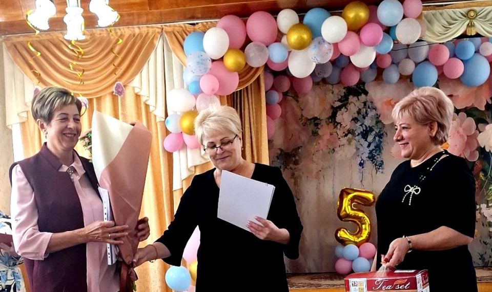 ������� ������. ����������� �����������, ����������� 50-������� ������ ����������, ���������� 19 �������� � ������������� ��������������� ���������� ����������� ����� �������� ������ ����������