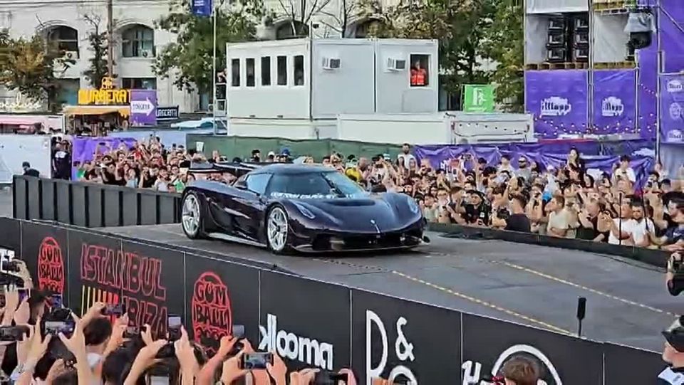      Koenigsegg Jesko   4  