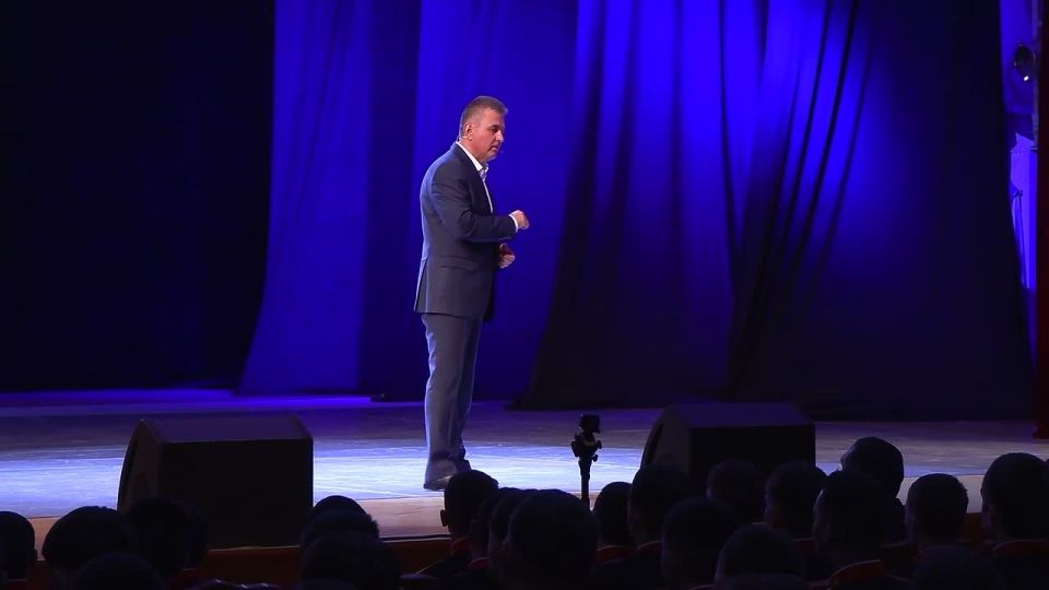 Президент Красносельский: «Исторически ни государственность Молдовы, ни государственность Румынии не распространялись на территорию Приднестровья. Если в Молдове хотят изучать историю румын – это их выбор. Но не наш. Наш...