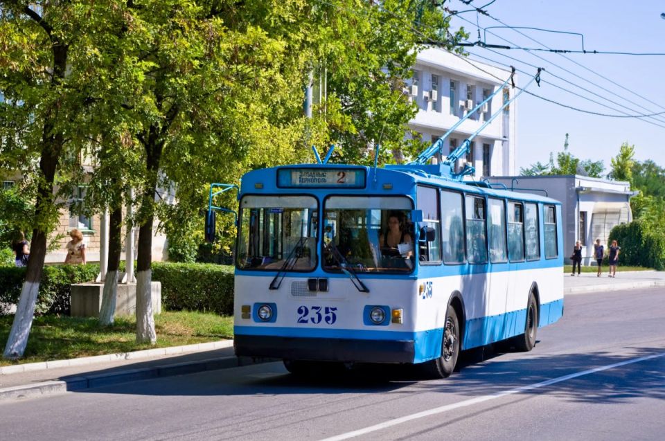 Троллейбусное управление Тирасполя хочет выпускать больше «двоек» в выходные, чтобы жители могли вечером добраться домой