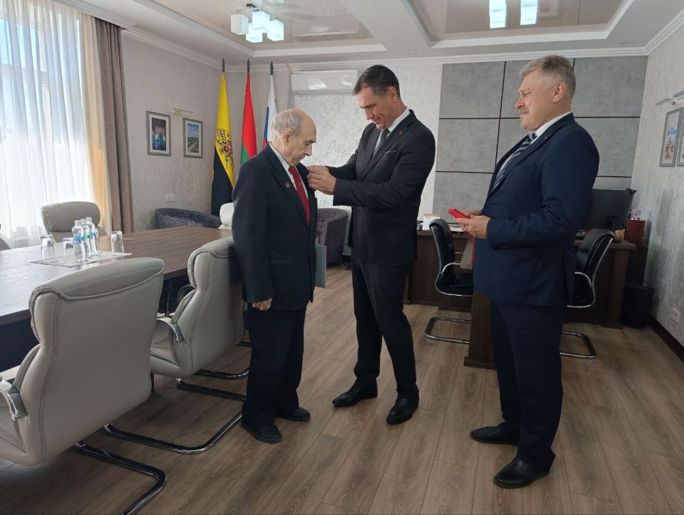 Накануне Юрий Ильяшенко был удостоен Ордена Почёта