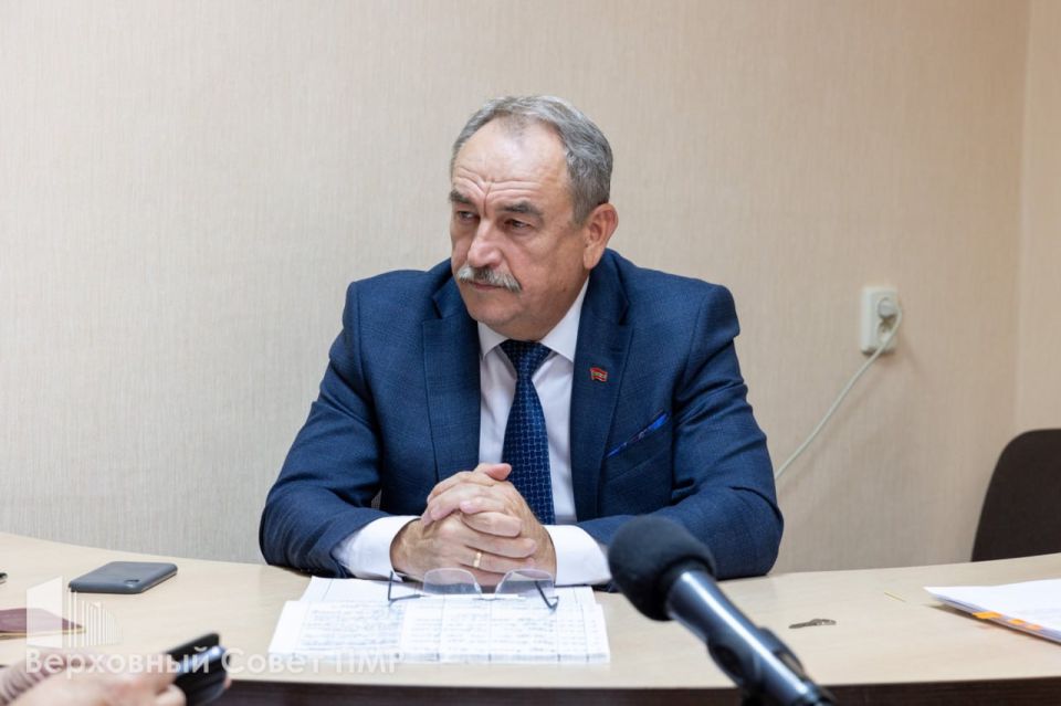 Александр Коршунов провёл приём граждан по избирательному округу «Солнечный»