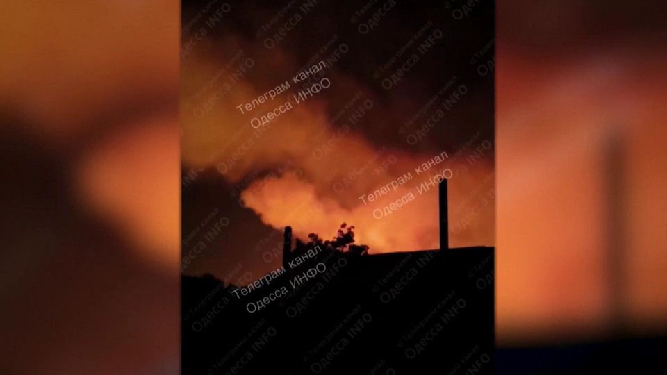 Десятки крылатых ракет и множество «Гераней» — бьют по военным объектам на Украине