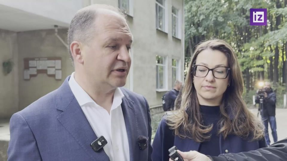 "Нынешняя избирательная кампания была беспрецедентно грязной": так мэр Кишинева и лидер партии "Национальное альтернативное движение" Ион Чебан прокомментировал предвыборную гонку, пошедшую в преддверии парламентских выборов...