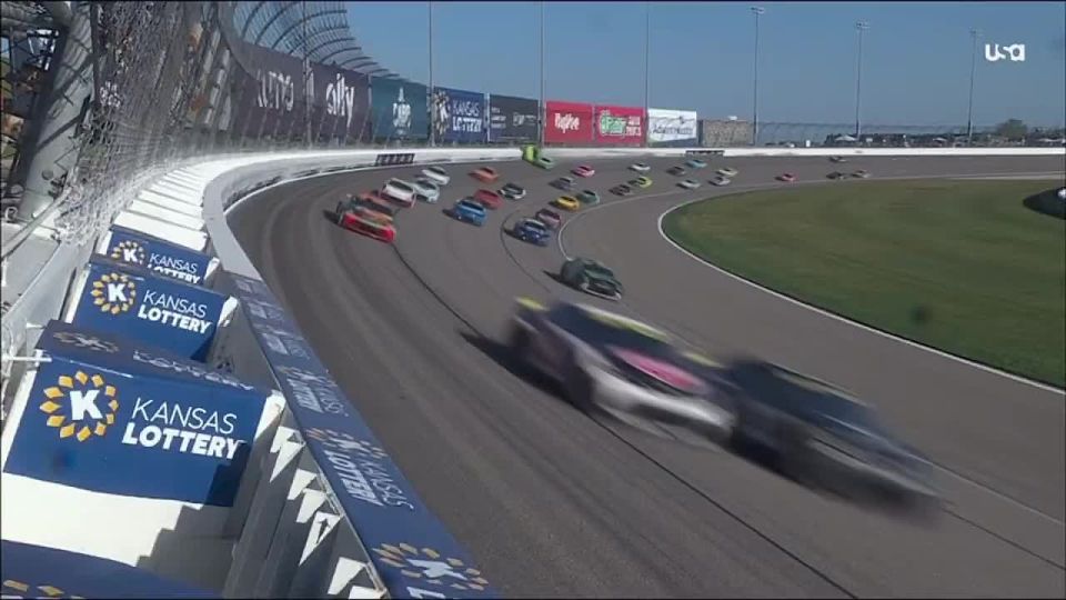 :  NASCAR      320 /