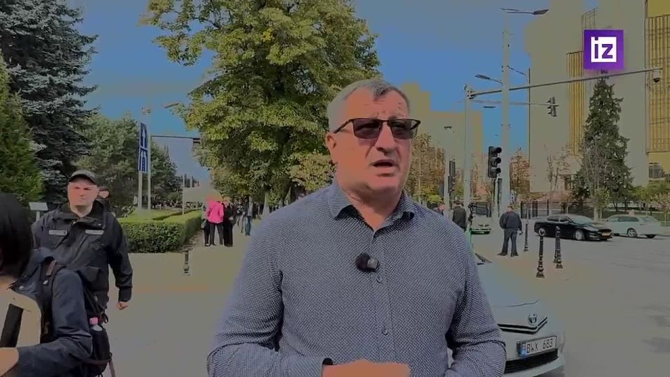 На парламентских выборах в Молдавии произошла масштабная фальсификация голосов избирателей, заявил представитель оппозиционного блока "Победа" Павел Вережану