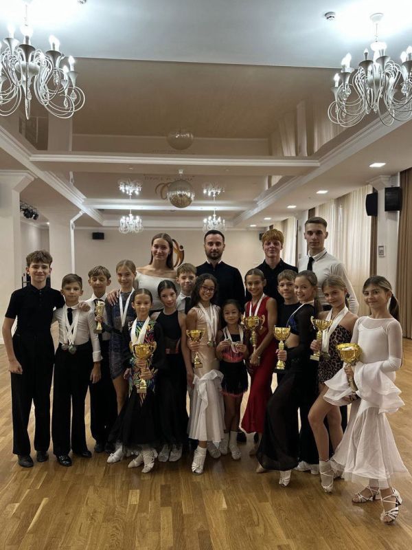 Танцоры академии Андроника снова стали лучшими на чемпионатах в Болгарии и Польше