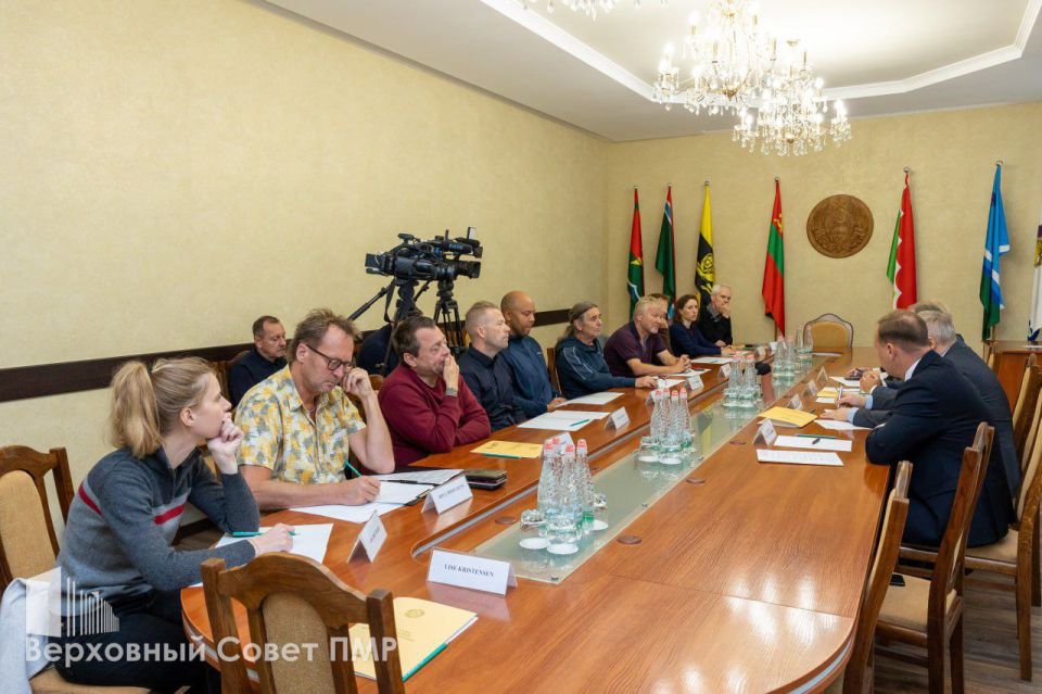 Руководство Верховного Совета встретилось с представителями датских медиа