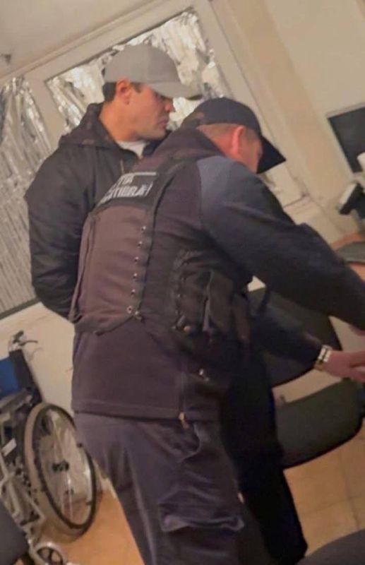   ,    19:50      ,     ,     