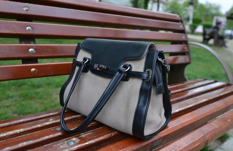 �������� ����� "��������" ����� � �������� ������ �� ������