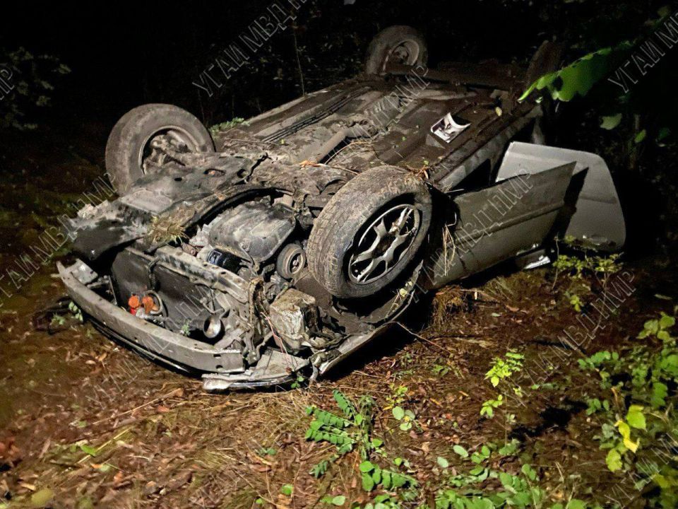 В районе Меренешт перевернулась машина – водитель в реанимации