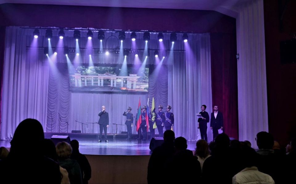 Городу Бендеры – 617 лет. Старейший город Приднестровья, город воинской славы, мощный промышленный центр республики, исторический город СССР