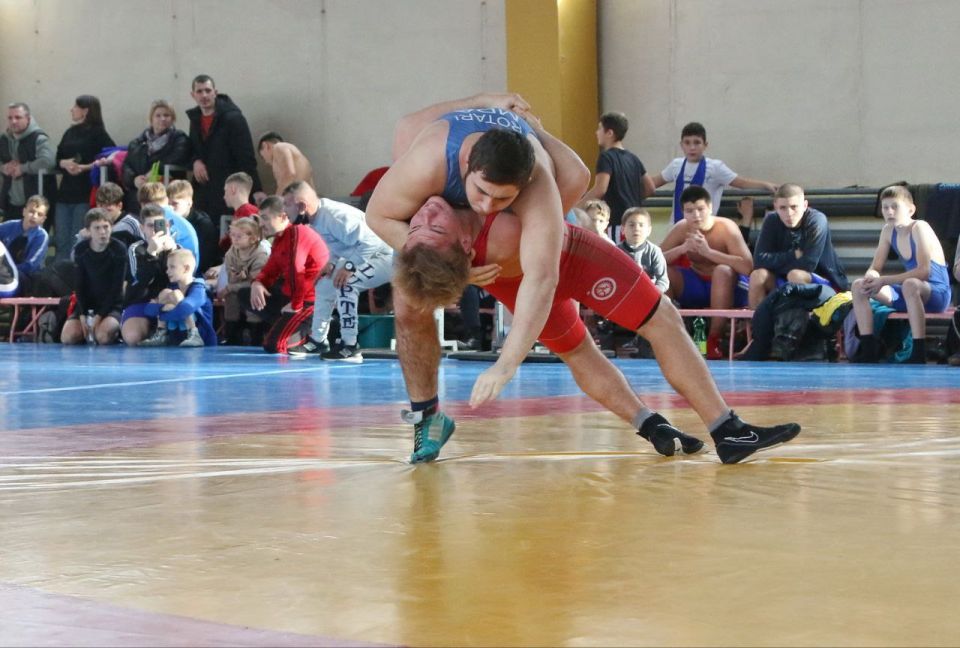 Спортивные состязания. 11 октября 2025 года в спортивном зале СДЮШОР борьбы им. Г.Н. Баданова (ул