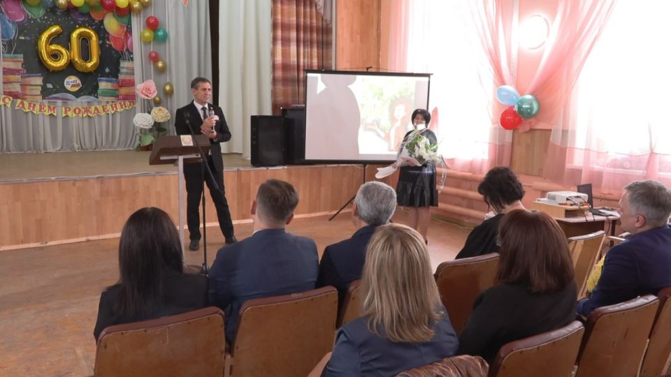 Бендерской школе №13 — 60 лет!