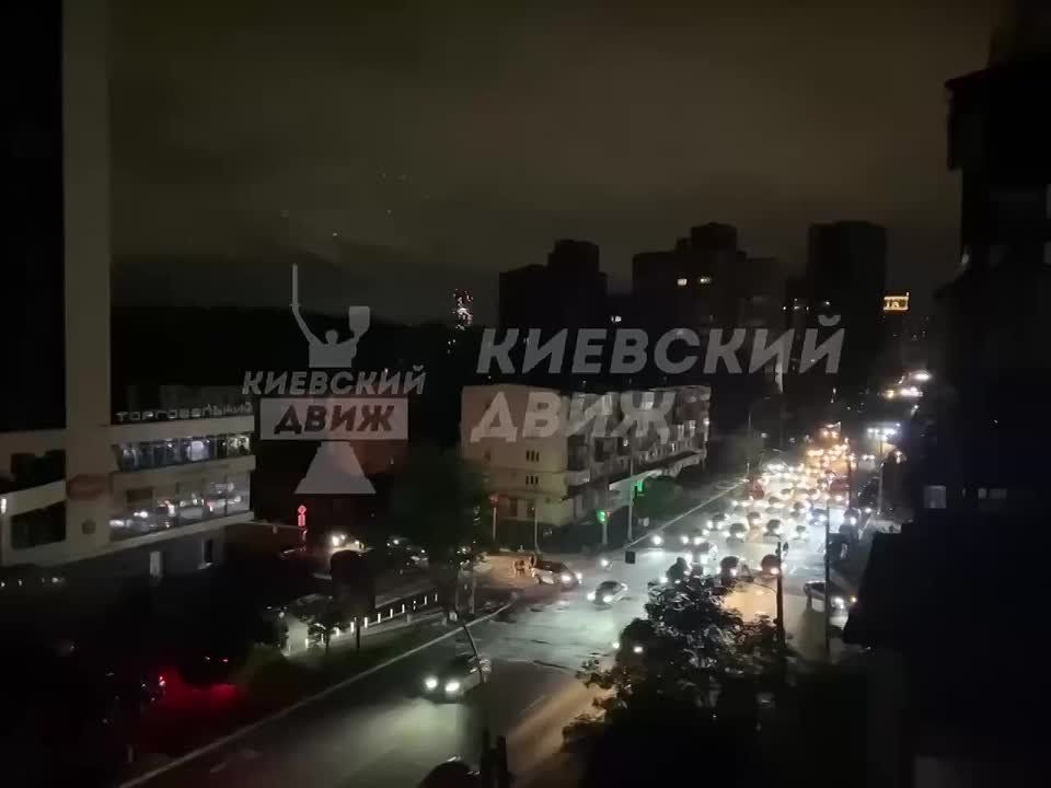 В Киеве наблюдаются серьёзные перебои со светом, — украинские СМИ