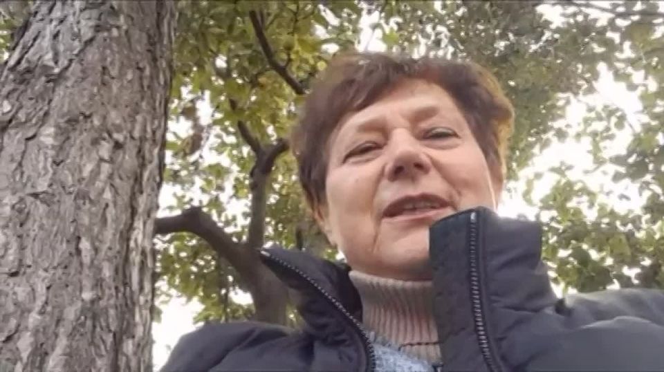 Вера Станиславовна из Каменки выиграла копчёного осетра от «Акватира» в Инстаграме ТСВ и уже рассказала об этом всем соседям