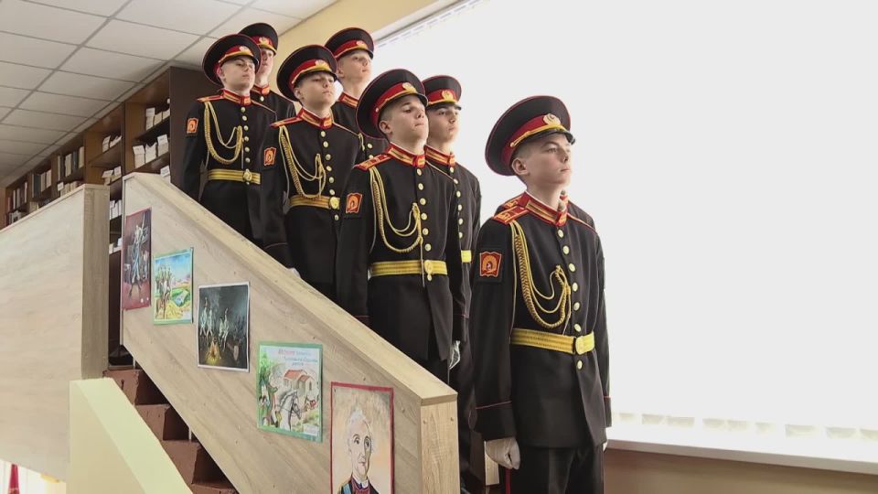 «Какой же музей без сабли?»