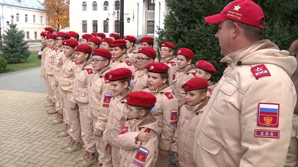 «Вас тоже с праздником. Хорошего вам настроения!»