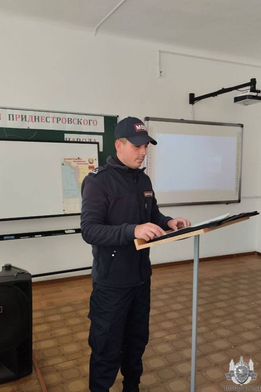Жизнь без опасных иллюзий. С 13 октября в общеобразовательных учреждениях столицы сотрудники инспекции по делам несовершеннолетних УВД г. Тирасполь и Октябрьского РОВД совместно со специалистами уголовно-исполнительной...