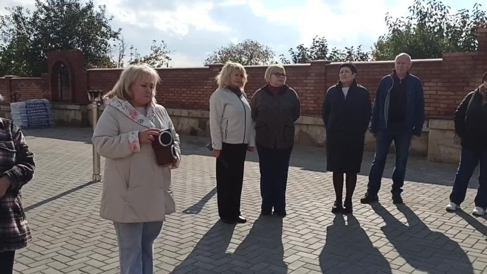 В Дубоссарах на Мемориале жертвам фашизма для посетителей звучит стихотворение Вадима Красносельского