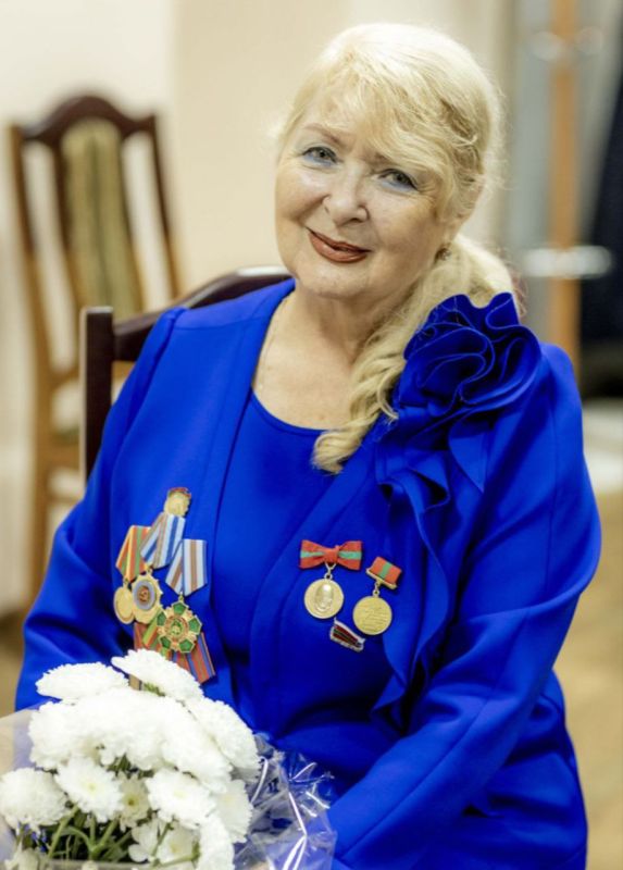 Накануне свой юбилейный день рождения отметила Наталья Тимофеевна Гейне - председатель первичной ветеранской организации и женсовета села Ближний Хутор