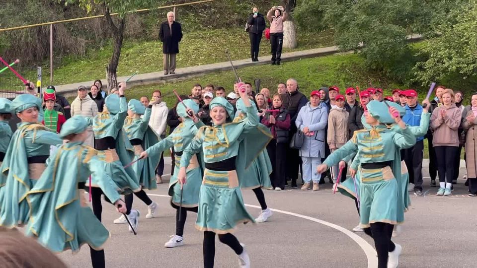 В Бендерах стартовала регата по гребле на драгонботах «Кубок Золотого Дракона», посвящённая 617-й годовщине города