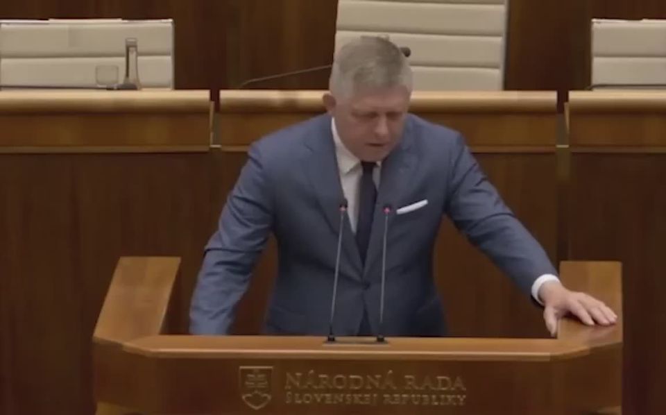 «Русские встают на колени только тогда, когда завязывают шнурки»