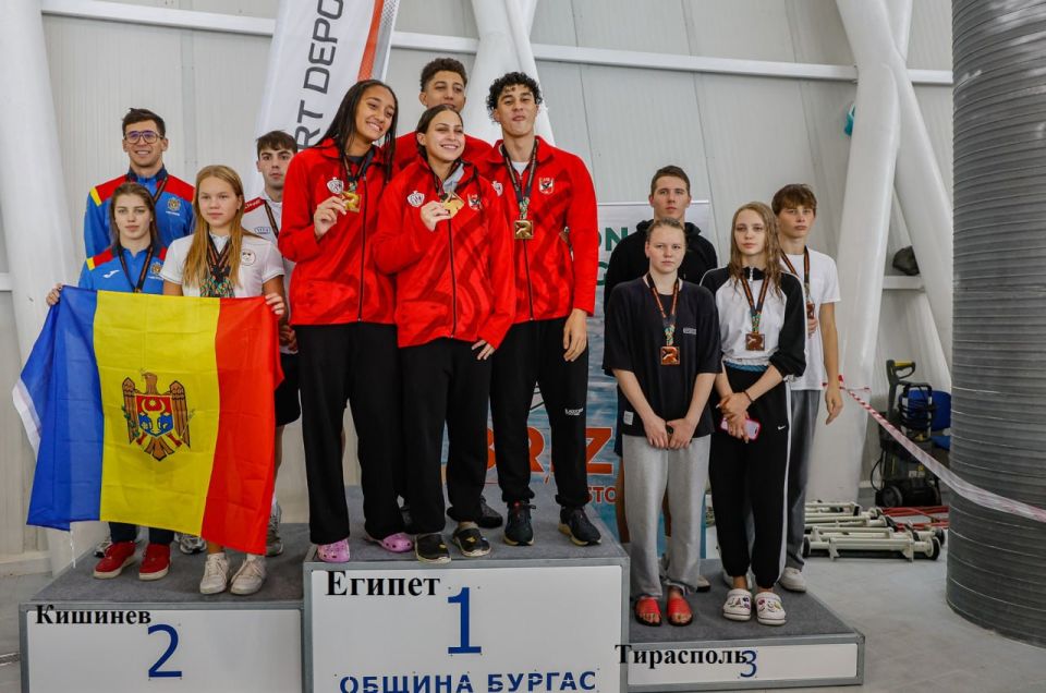 Трое приднестровских пловцов вошли в топ-10 на международном турнире в Болгарии
