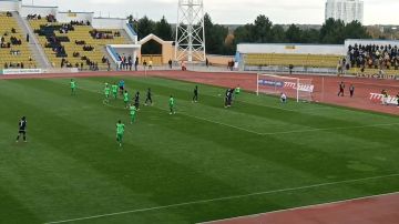 Яде снова забивает, на этот раз с пенальти